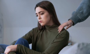 Conoce cómo ayudar a alguien con depresión